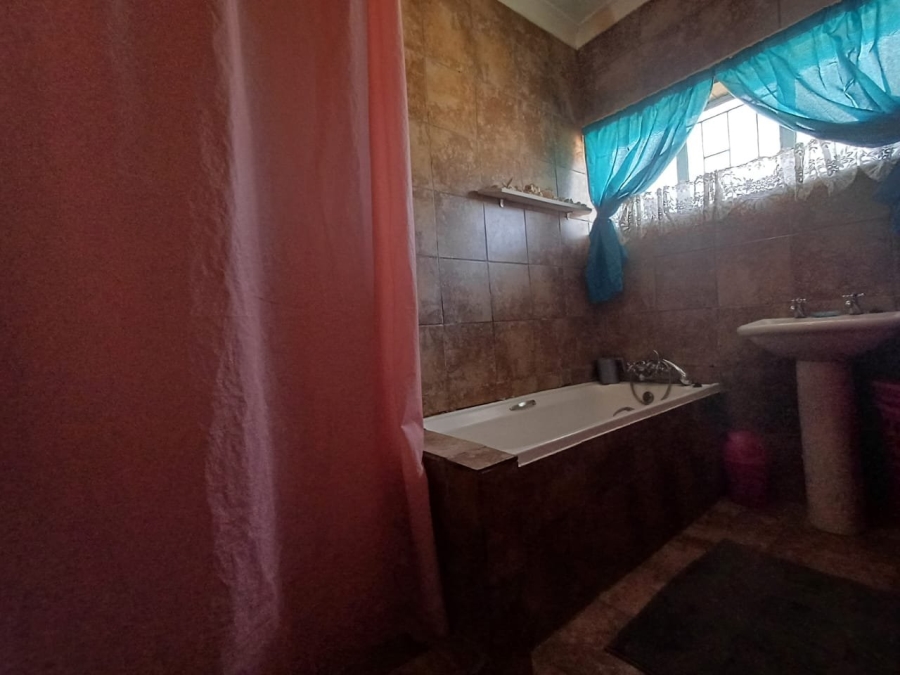 3 Bedroom Property for Sale in Stilfontein Ext 2 North West